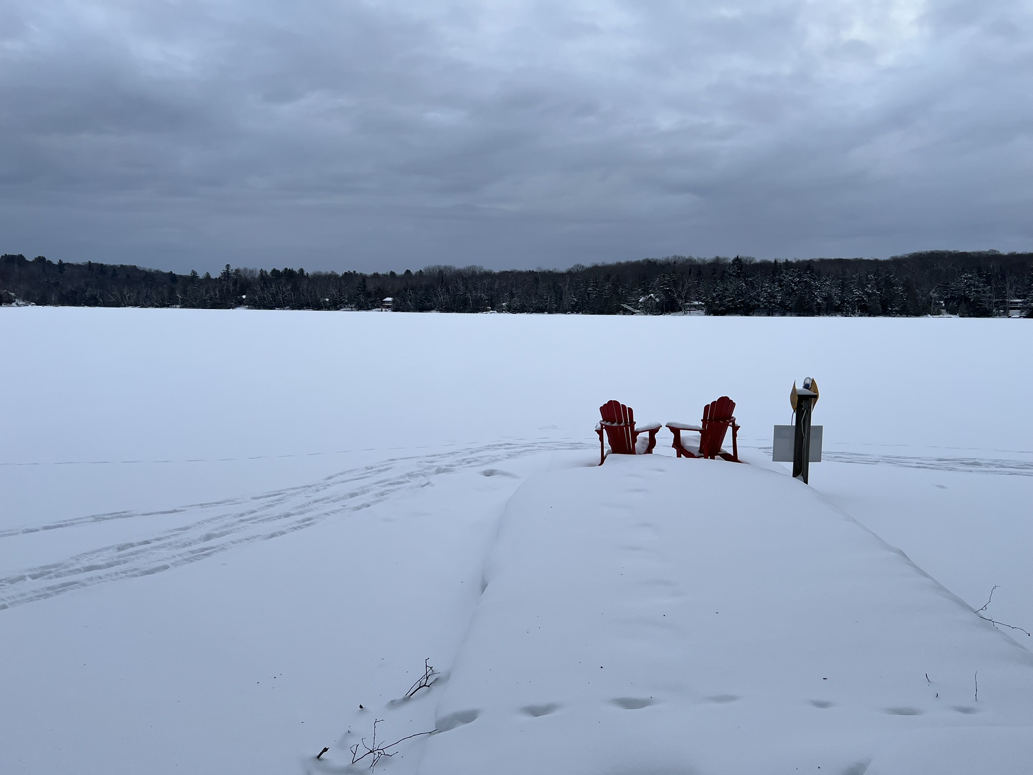 menominee-lake-chairs